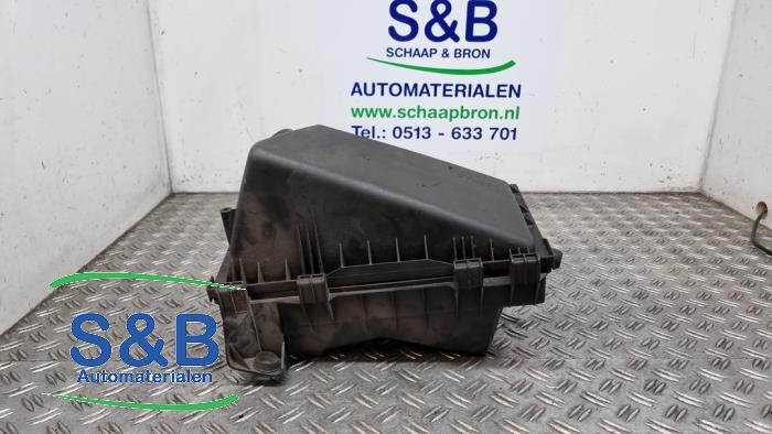 Begagnade Luftfilterhus Volkswagen Golf IV (1J1) 1.8 Turbo 20V Pris € 34,99 Marginaltabell erbjuds av Schaap & Bron