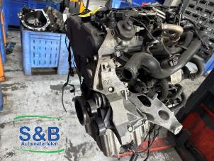 Engine from a Audi A4 Avant (B8) 2.0 TDI 143 16V 2012