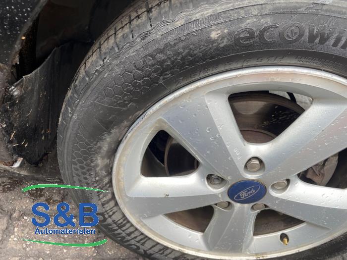 Używane Obrecz Ford Focus 2 Wagon 1.6 16V Cena € 65,00 Procedura marży oferowane przez Schaap & Bron