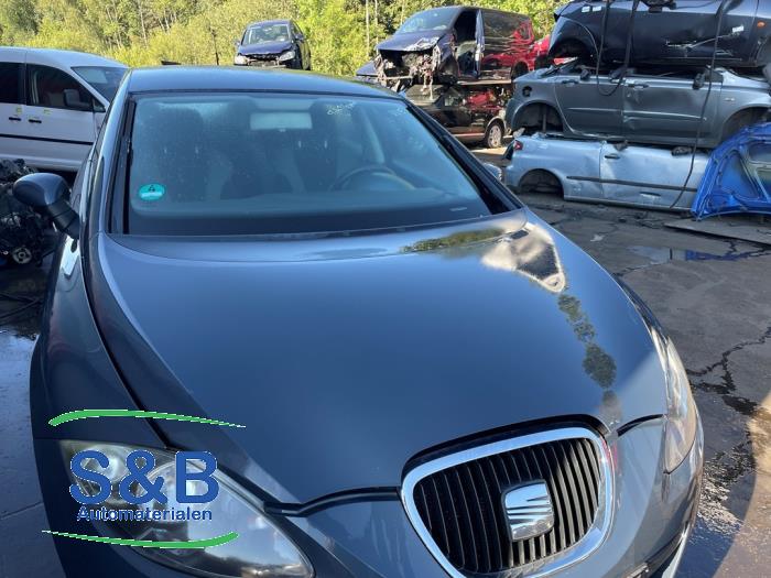 Używane Maska Seat Leon (1P1) 1.4 TSI 16V Cena € 120,00 Procedura marży oferowane przez Schaap & Bron