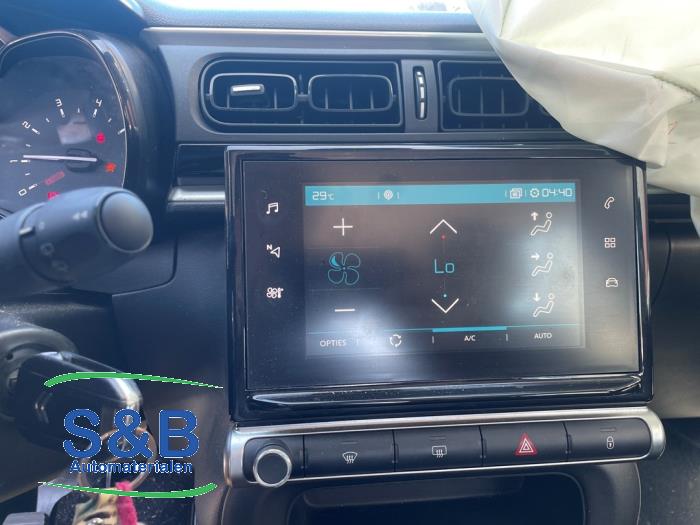 Begagnade Radio Citroen C3 (SX/SW) 1.2 Vti 12V PureTech Pris € 85,00 Marginaltabell erbjuds av Schaap & Bron