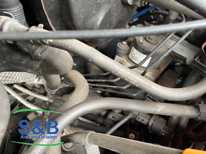 Used ABS pump Volkswagen Transporter T5 2.5 TDi Price € 499,00 Margin scheme offered by Schaap & Bron
