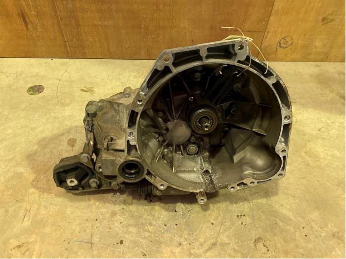 Usagé Boîte de vitesse Ford Ka I 1.3i Prix € 125,00 Règlement à la marge proposé par F. van den Mosselaar autodemontage