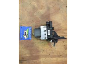 Used ABS pump Opel Meriva 1.4 16V Twinport Price € 75,00 Margin scheme offered by F. van den Mosselaar autodemontage
