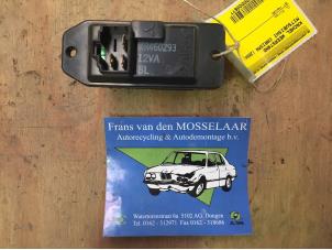 Używane Opornik nagrzewnicy Mitsubishi Carisma 1.8 GDI 16V Cena € 10,00 Procedura marży oferowane przez F. van den Mosselaar autodemontage