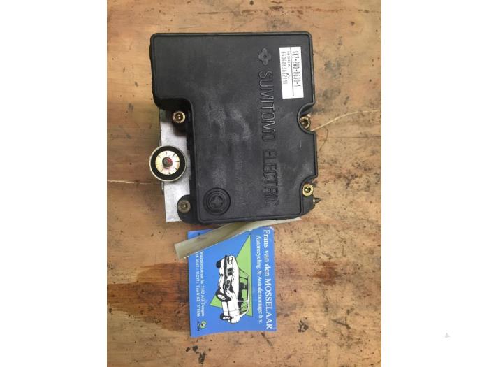 Usagé Bloc ABS Suzuki Baleno (GC/GD) 1.6 16V Prix € 45,00 Règlement à la marge proposé par F. van den Mosselaar autodemontage
