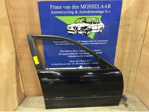 Używane Drzwi prawe przednie wersja 4-drzwiowa BMW 3 serie (E46/4) 316i 16V Cena € 70,00 Procedura marży oferowane przez F. van den Mosselaar autodemontage