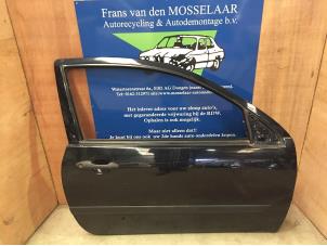 Używane Drzwi prawe wersja 2-drzwiowa Ford Focus 1 1.6 16V Cena € 75,00 Procedura marży oferowane przez F. van den Mosselaar autodemontage