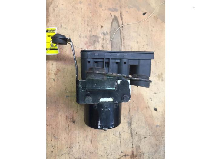 Begagnade ABS-pump Audi A3 (8L1) 1.9 TDI 130 Pris € 35,00 Marginaltabell erbjuds av F. van den Mosselaar autodemontage