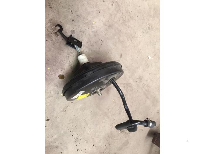 Usagé Servo frein Volkswagen Passat Variant Syncro/4Motion (3B5) 2.8 30V Syncro Prix € 25,00 Règlement à la marge proposé par F. van den Mosselaar autodemontage