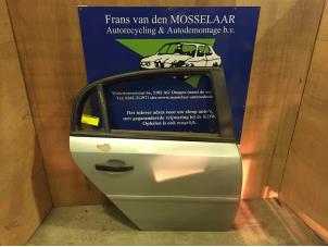 Used Rear door 4-door, right Opel Vectra C 1.8 16V Price € 50,00 Margin scheme offered by F. van den Mosselaar autodemontage