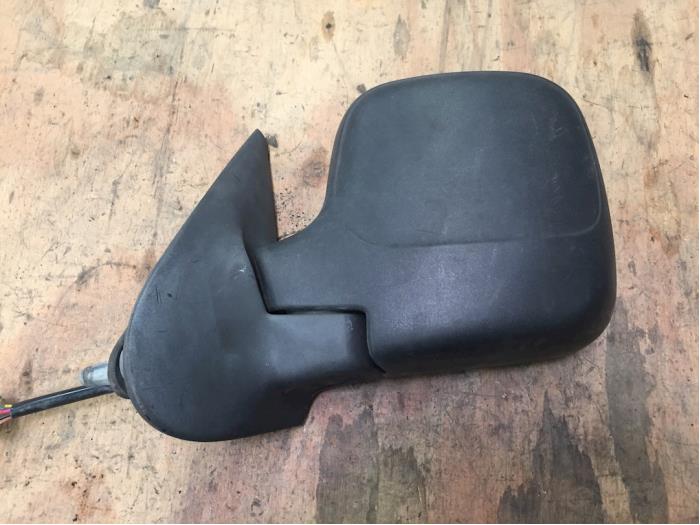 Used Wing mirror, left Peugeot Partner 1.9 D Price € 20,00 Margin scheme offered by F. van den Mosselaar autodemontage