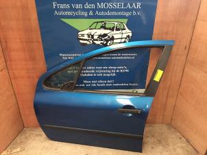 Używane Drzwi lewe przednie wersja 4-drzwiowa Peugeot 307 (3A/C/D) 1.6 16V Cena € 75,00 Procedura marży oferowane przez F. van den Mosselaar autodemontage