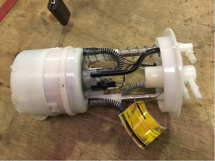 Electric fuel pump Nissan Micra 0.9 IG-T 12V - 100117377AB H4B408