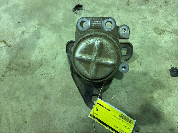 Used Engine mount Ford Mondeo III 2.0 TDCi 115 16V Price € 15,00 Margin scheme offered by F. van den Mosselaar autodemontage