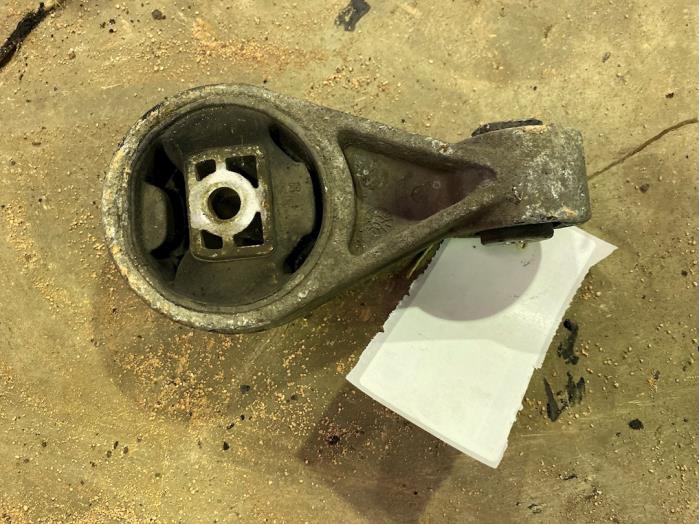 Used Engine mount Ford Focus 1 Wagon 1.8 TDdi Price € 10,00 Margin scheme offered by F. van den Mosselaar autodemontage