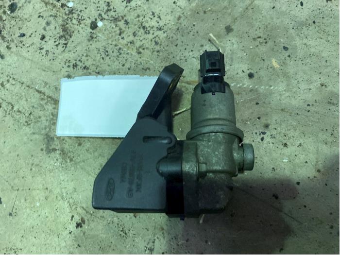 Gebrauchte AGR Ventil Ford Ka I 1.3i (96 EEC) Preis € 10,00 Margenregelung angeboten von F. van den Mosselaar autodemontage