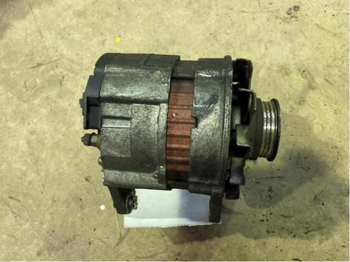 Begagnade Dynamo Ford Courier (J3/5) Pris € 35,00 Marginaltabell erbjuds av F. van den Mosselaar autodemontage
