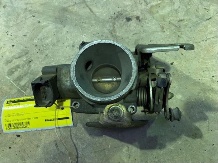 Gebrauchte Drosselklappengehäuse Ford Fiesta 4 1.25 16V Preis € 15,00 Margenregelung angeboten von F. van den Mosselaar autodemontage