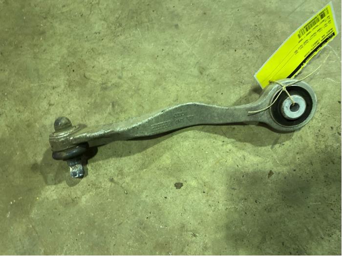 Front wishbone, right from a Audi A4 (B6) 1.9 TDI 100 2003