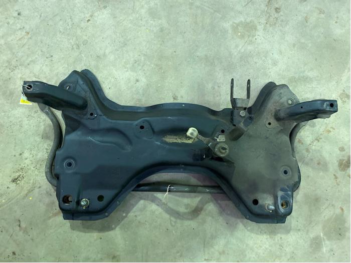 Used Subframe Peugeot 206 (2A/C/H/J/S) 1.1 XN,XR Price € 50,00 Margin scheme offered by F. van den Mosselaar autodemontage