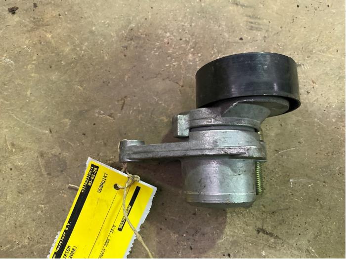 Usados Rodillo tensor correa múltiple Peugeot 207/207+ (WA/WC/WM) 1.4 Precio € 15,00 Norma de margen ofrecido por F. van den Mosselaar autodemontage