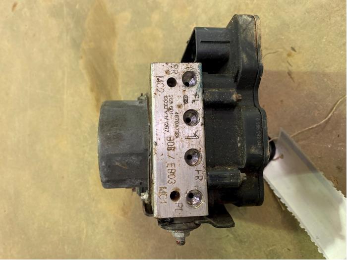 ABS-pump Mitsubishi Space Star (A0), 2012 1.2 12V, Halvkombi (Hatchback), Bensin, 1.193cc, 57kW (77pk), FWD, 3A92, 2012-01, A03 (Begagnad)