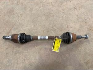 Begagnade Drivaxel, vänster bak Renault Twingo III (AH) 1.0 SCe 70 12V Pris € 75,00 Marginaltabell erbjuds av F. van den Mosselaar autodemontage
