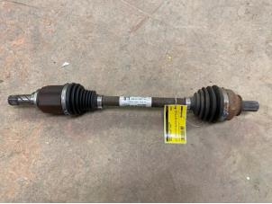 Begagnade Drivaxel, vänster bak Renault Twingo III (AH) 1.0 SCe 70 12V Pris € 75,00 Marginaltabell erbjuds av F. van den Mosselaar autodemontage