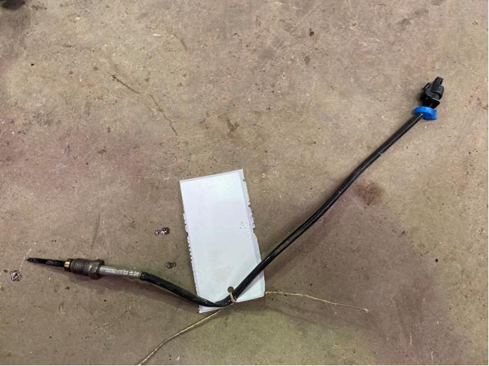 Used Particulate filter sensor BMW 3 serie (E90) 330d 24V Price € 15,00 Margin scheme offered by F. van den Mosselaar autodemontage