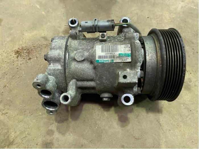 Usagé Compresseur de clim Renault Clio III (BR/CR) 1.2 16V 75 Prix € 75,00 Règlement à la marge proposé par F. van den Mosselaar autodemontage