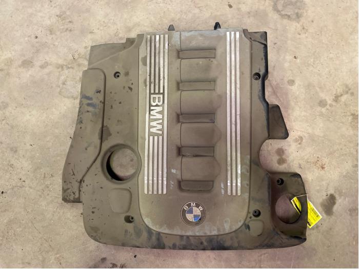 Gebrauchte Abdeckblech Motor BMW 5 serie Touring (E61) 525d 24V Preis € 25,00 Margenregelung angeboten von F. van den Mosselaar autodemontage