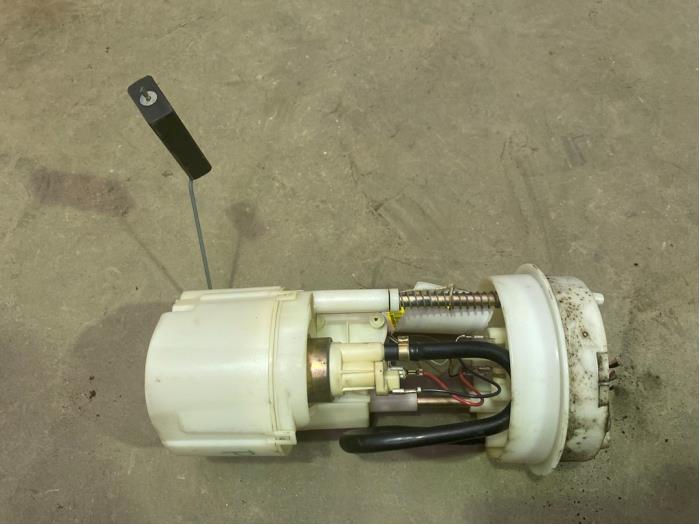 Gebrauchte Kraftstoffpumpe Elektrisch Fiat Punto I (176) 60 1.2 S,SX,Selecta Preis € 15,00 Margenregelung angeboten von F. van den Mosselaar autodemontage