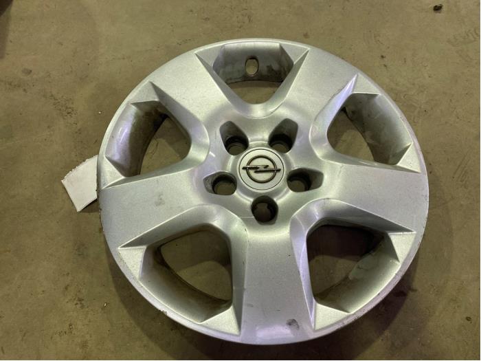 Używane Kolpak Opel Astra H SW (L35) 1.3 CDTI 16V Ecotec Cena € 10,00 Procedura marży oferowane przez F. van den Mosselaar autodemontage