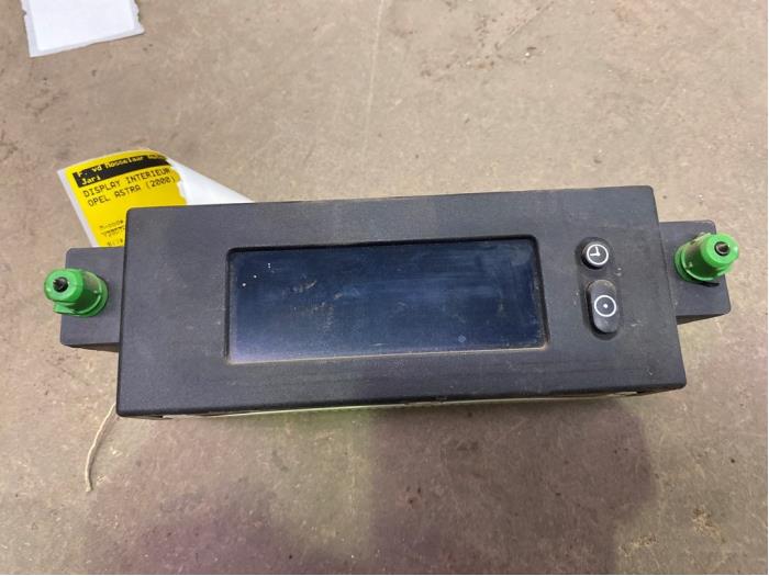 Begagnade Innerdisplay Opel Astra G Caravan (F35) 2.0 DTI 16V Pris € 10,00 Marginaltabell erbjuds av F. van den Mosselaar autodemontage