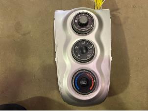 Used Heater control panel Toyota Yaris II (P9) 1.0 12V VVT-i Price € 35,00 Margin scheme offered by F. van den Mosselaar autodemontage