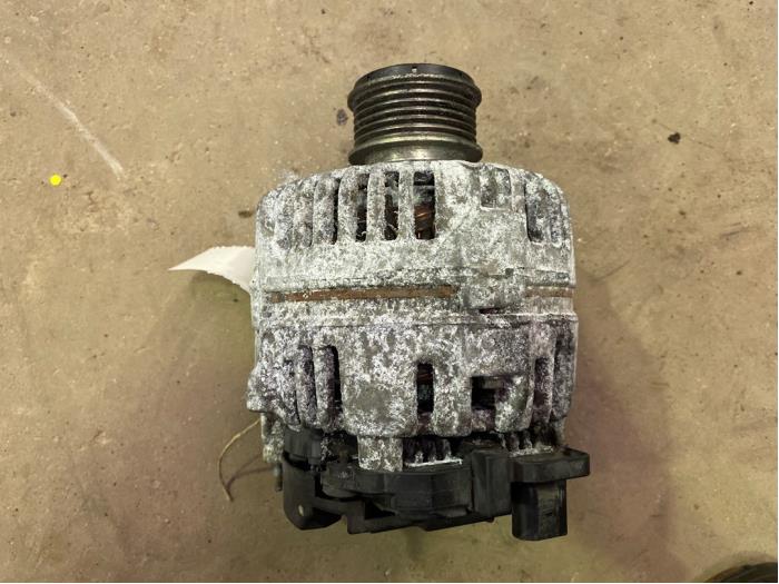 Begagnade Dynamo Skoda Fabia (6Y5) 1.4 TDI 70 Pris € 50,00 Marginaltabell erbjuds av F. van den Mosselaar autodemontage