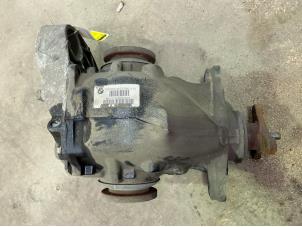 Usados Diferencial trasero BMW 1 serie (E88) 118d 16V Precio € 200,00 Norma de margen ofrecido por F. van den Mosselaar autodemontage