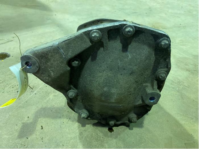 Rear differential from a Mercedes-Benz C (W203) 2.7 C-270 CDI 20V 2003