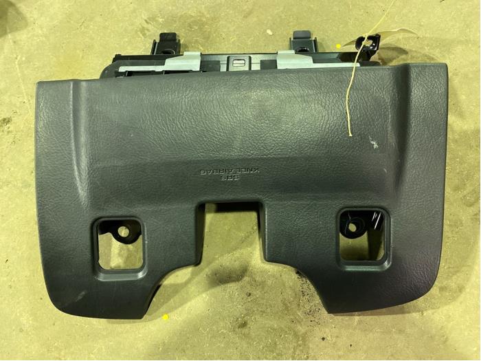 Knee airbag
