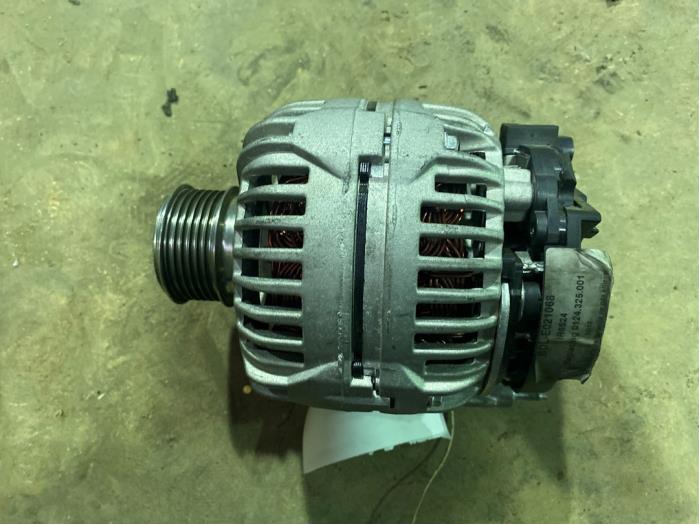 Begagnade Dynamo Volkswagen Golf VI Variant (AJ5/1KA) 2.0 GTI 16V Pris € 70,00 Marginaltabell erbjuds av F. van den Mosselaar autodemontage