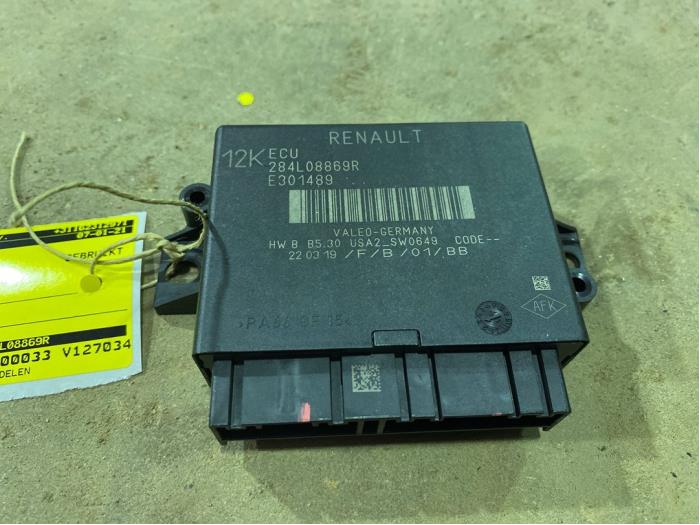 Module (miscellaneous) from a Renault Captur II (RJB) 1.3 TCe 155 16V 2020
