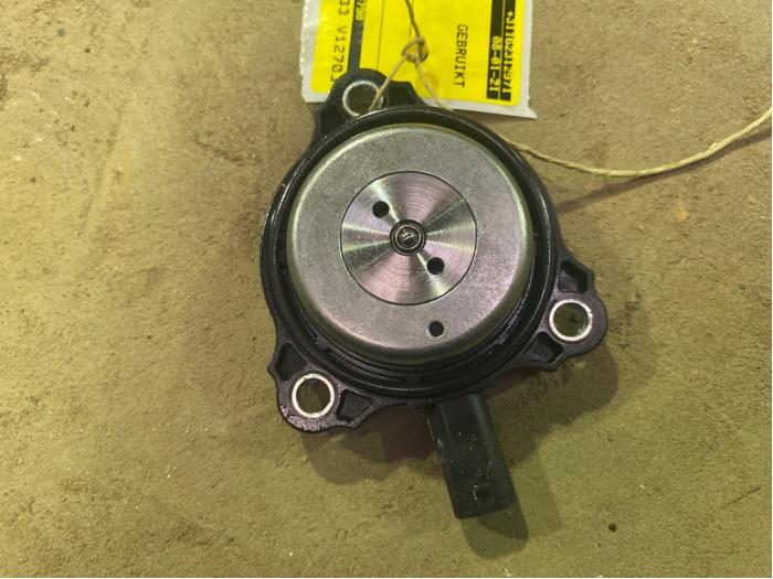 Gebrauchte Nockenwelle Sensor Renault Captur II (RJB) 1.3 TCe 155 16V Preis € 25,00 Margenregelung angeboten von F. van den Mosselaar autodemontage