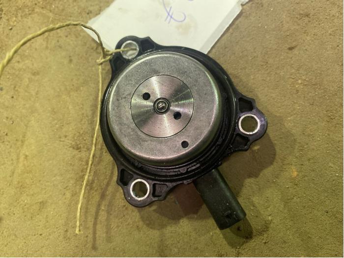 Gebrauchte Nockenwelle Sensor Renault Captur II (RJB) 1.3 TCe 155 16V Preis € 25,00 Margenregelung angeboten von F. van den Mosselaar autodemontage