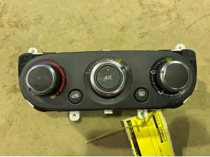 Used Heater control panel Renault Clio IV (5R) 0.9 Energy TCE 90 12V Price € 25,00 Margin scheme offered by F. van den Mosselaar autodemontage