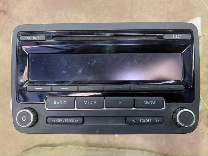 Radio CD player Volkswagen Tiguan 1.4 TSI 16V 4Motion 5M0035186J BOSCH