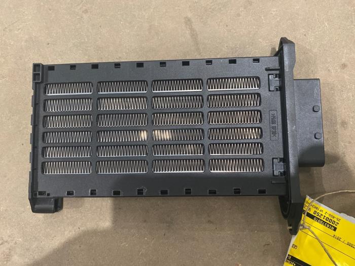 Używane Element grzewczy Renault Clio III (BR/CR) 1.5 dCi FAP Cena € 15,00 Procedura marży oferowane przez F. van den Mosselaar autodemontage