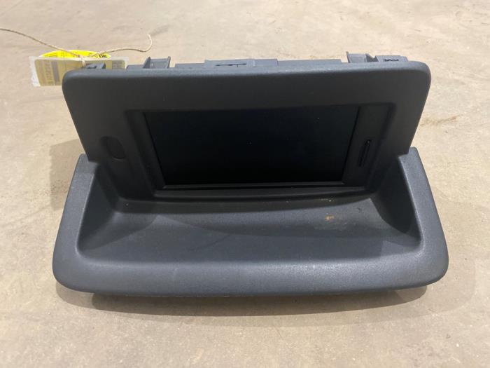 Begagnade Innerdisplay Renault Clio III (BR/CR) 1.5 dCi FAP Pris € 35,00 Marginaltabell erbjuds av F. van den Mosselaar autodemontage