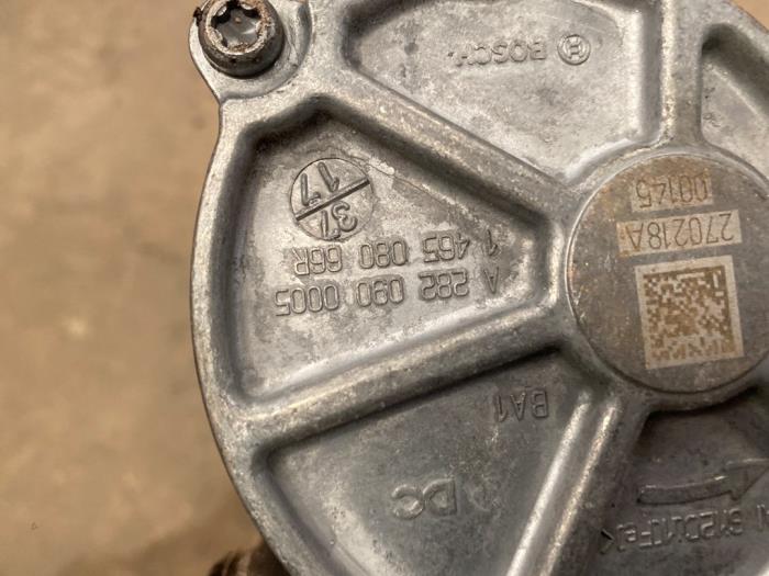 Bomba de vacío (Gasolina) de un Renault Kadjar (RFEH) 1.3 TCE 160 FAP 16V 2018