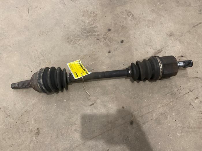 Usagé Cardan gauche (transmission) Hyundai Accent 1.3i 12V Prix € 35,00 Règlement à la marge proposé par F. van den Mosselaar autodemontage